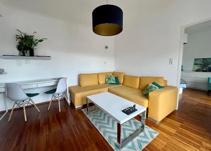 Cosy Flat With Huge Terrasse! Long Or Shortterm Apartman Bécs