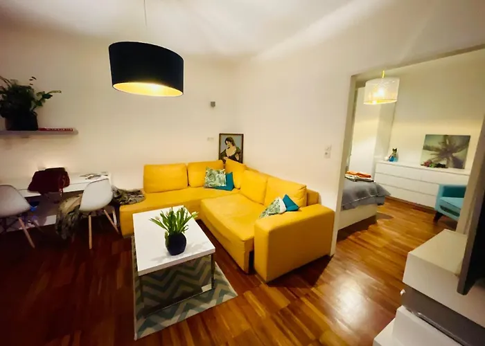 Cosy Flat With Huge Terrasse! Long Or Shortterm * Bécs